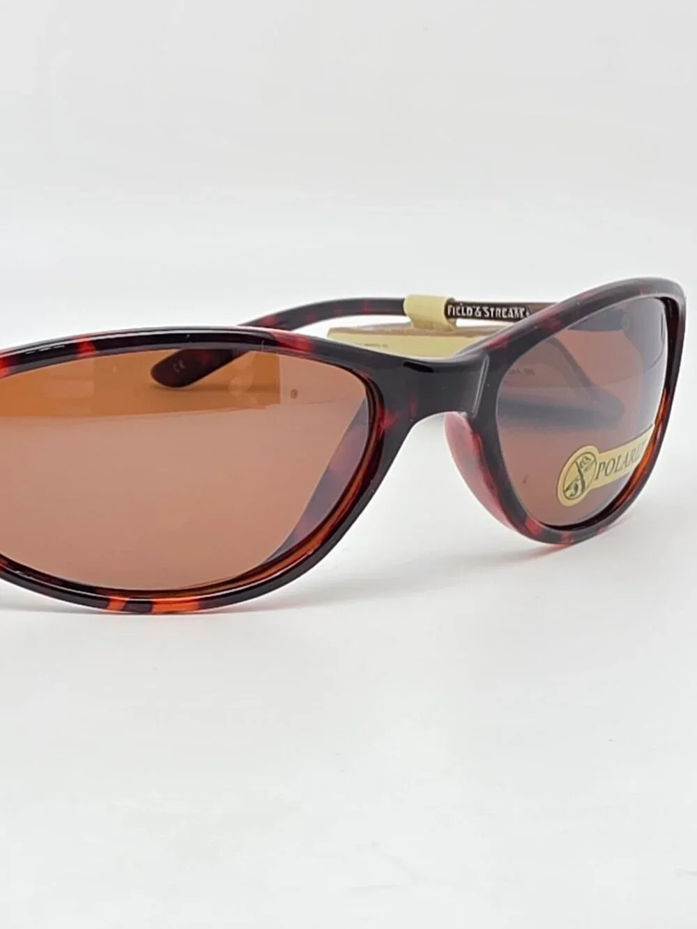 Field & Stream Cascade Tortoise Frame Polarized Brown Lens Sunglasses w/ Case